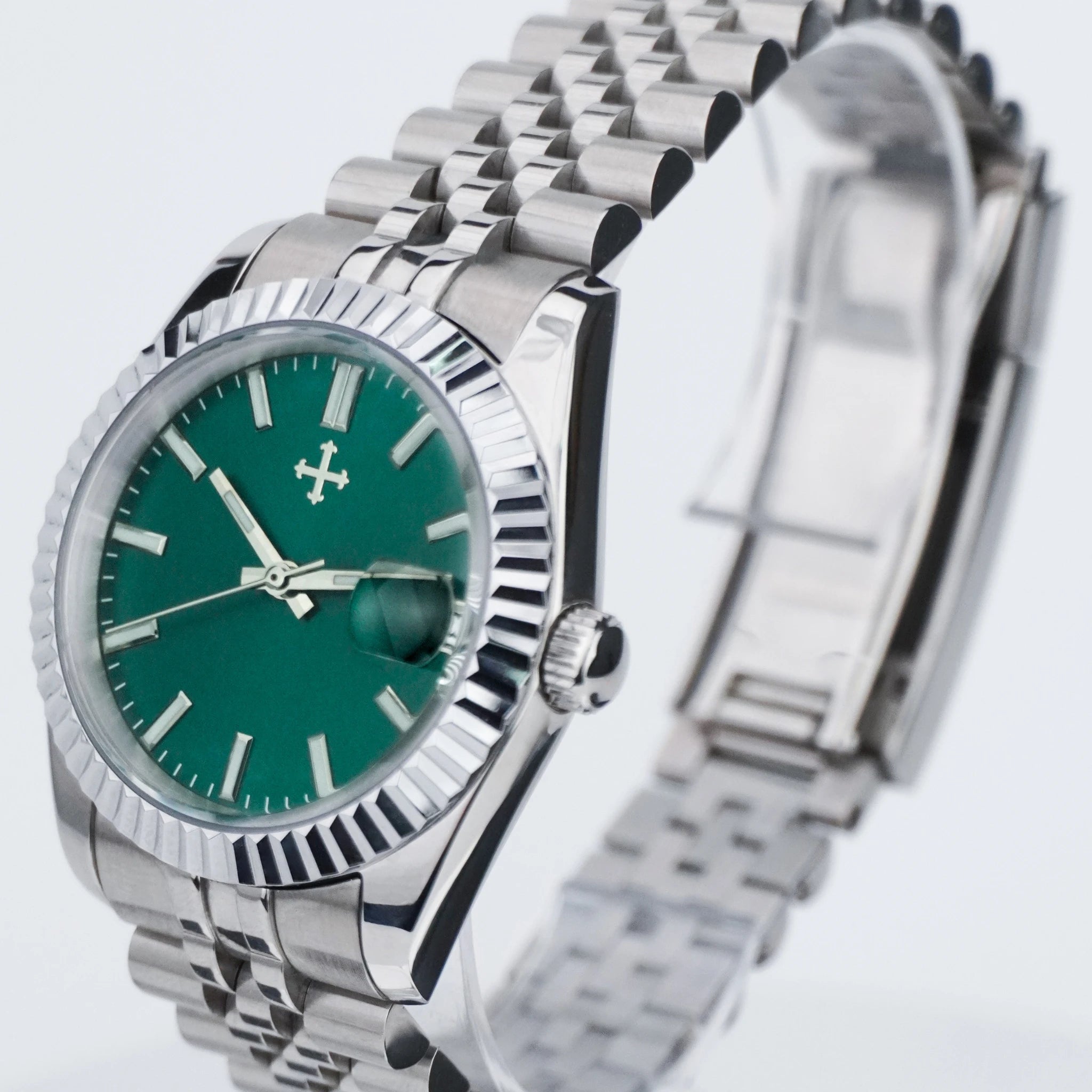 Silver Emerald